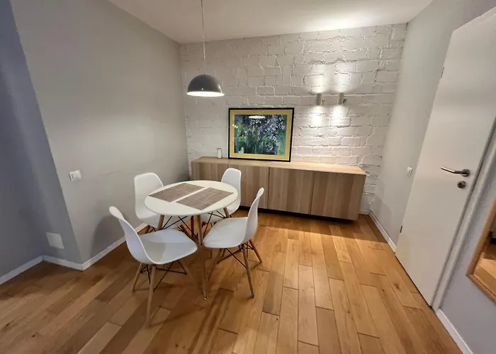 Stylish Ultracentral With Balcony Apartment